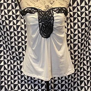 New strapless top, white with black knit design